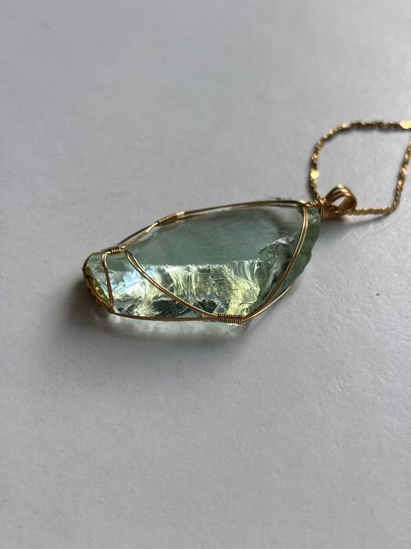 アンダラクリスタル （ペパーミントグリーン） 原石 ペンダントトップ