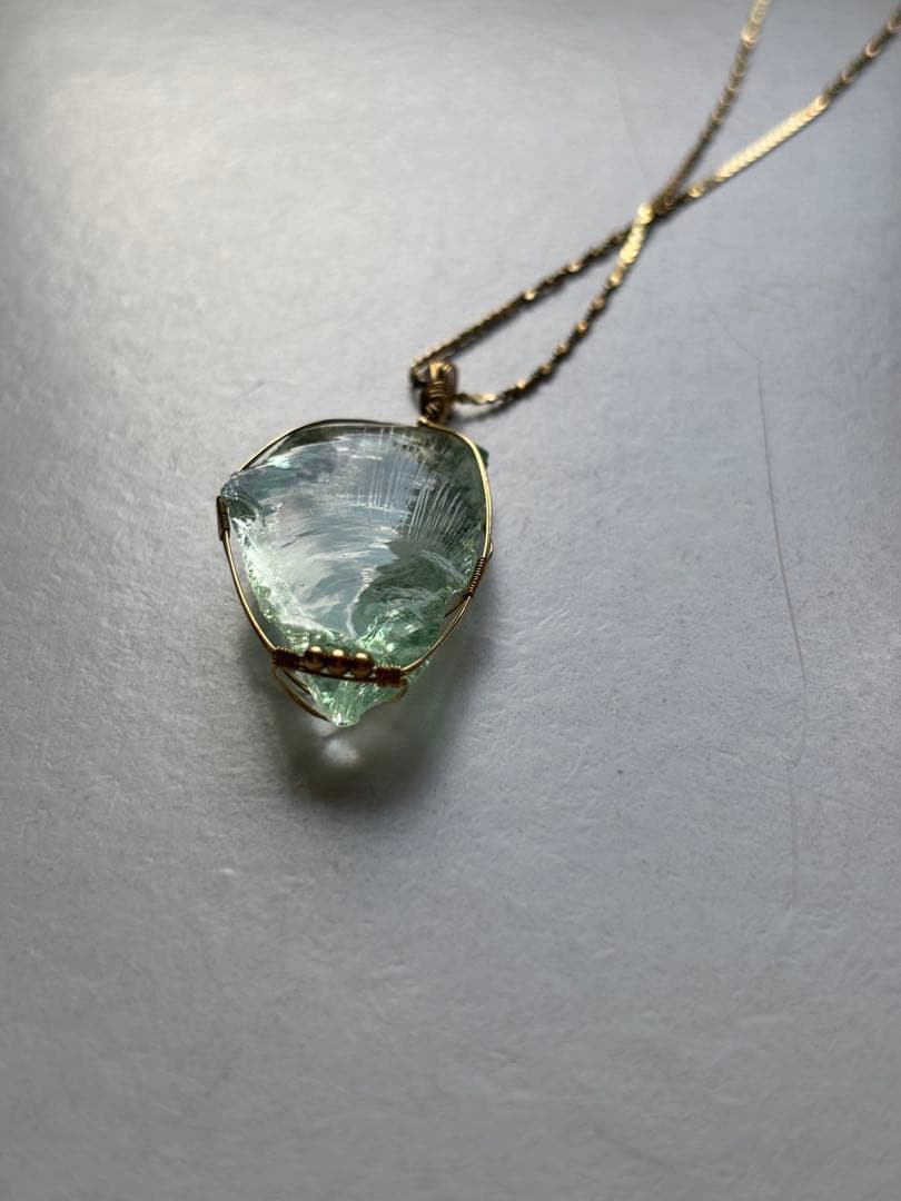 アンダラクリスタル （ペパーミントグリーン） 原石 ペンダントトップ