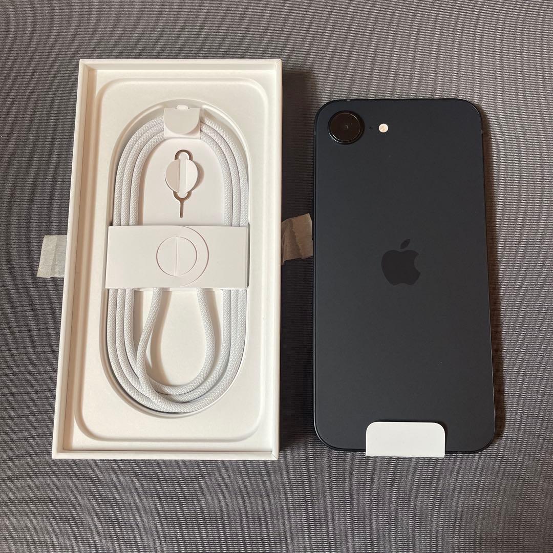 Apple iPhone 16 e ブラック 128G本体 充電ケーブル付