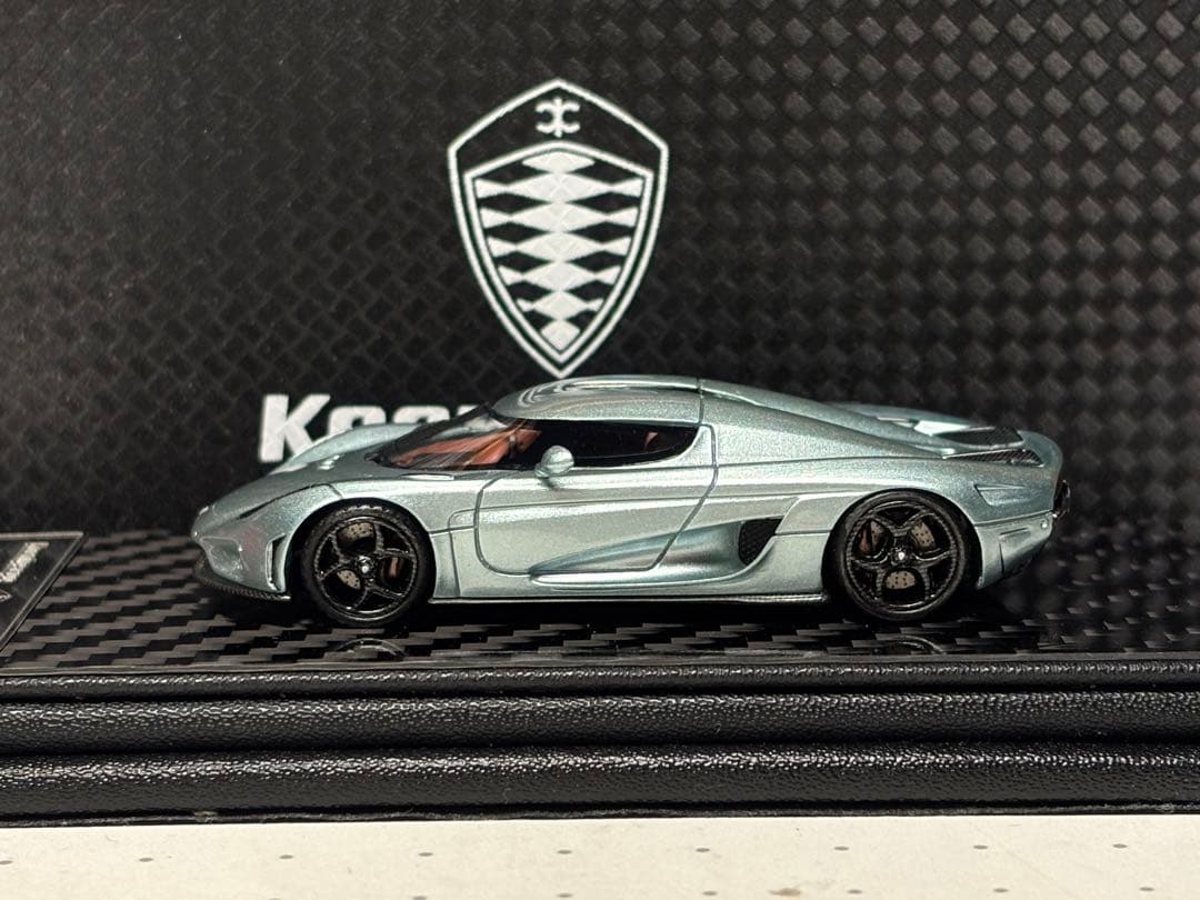 Frontiart 1/64 ケーニグセグ レゲーラ アイスブルー