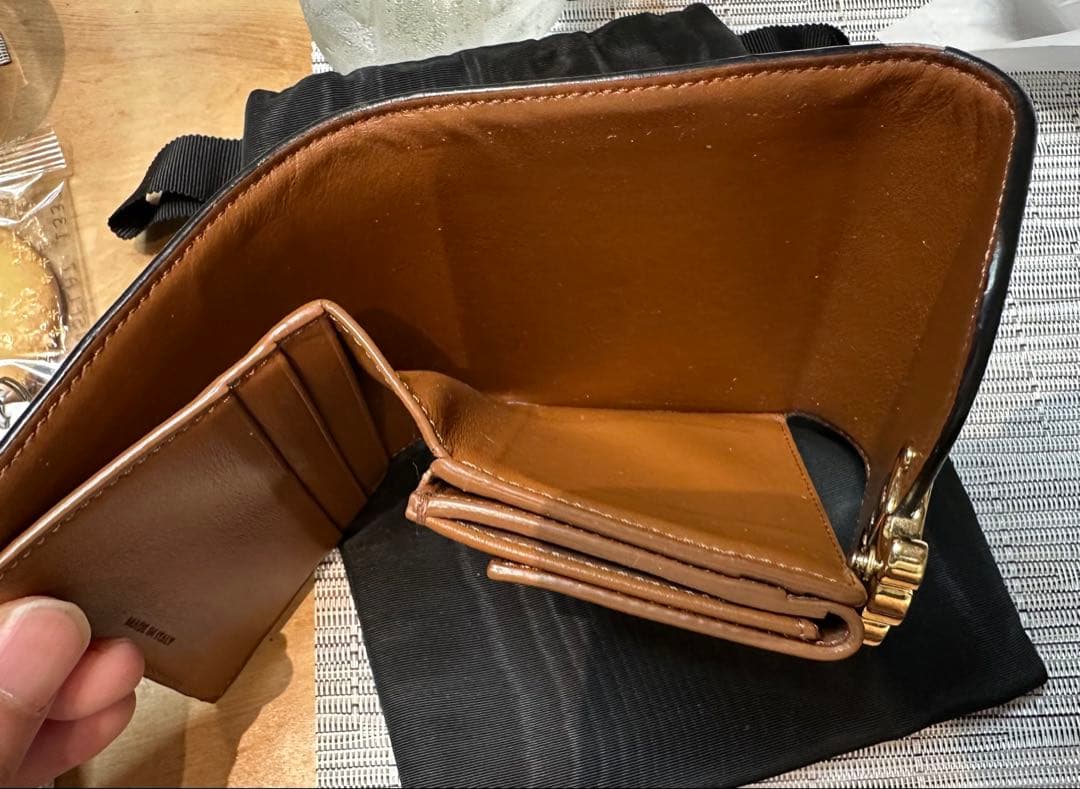 即購入OK CELINEセリーヌ モノグラム三つ折り財布