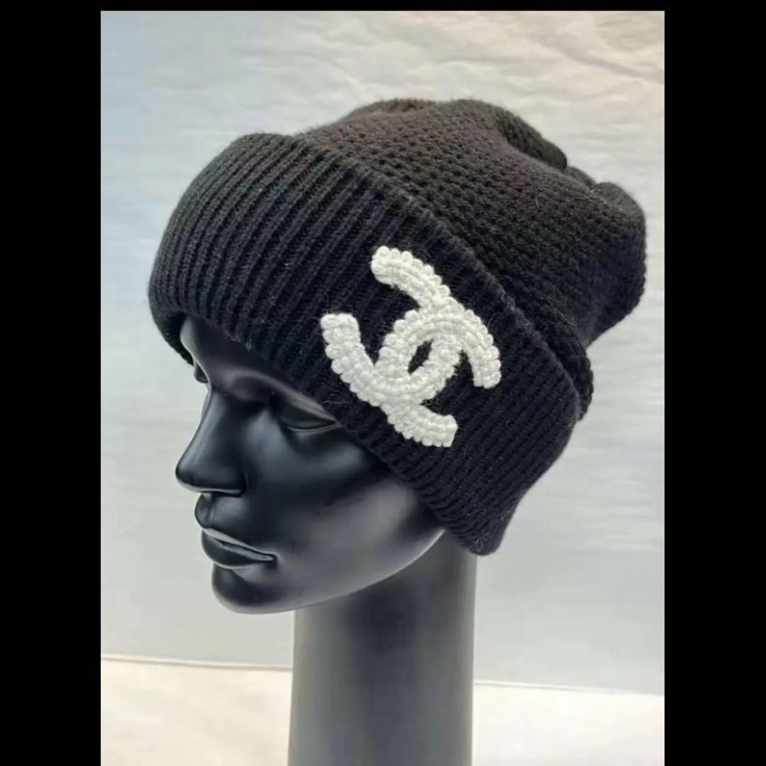 CHANEL 大人気　入荷困難　ニット帽　ブラック　ホリデーラッピング