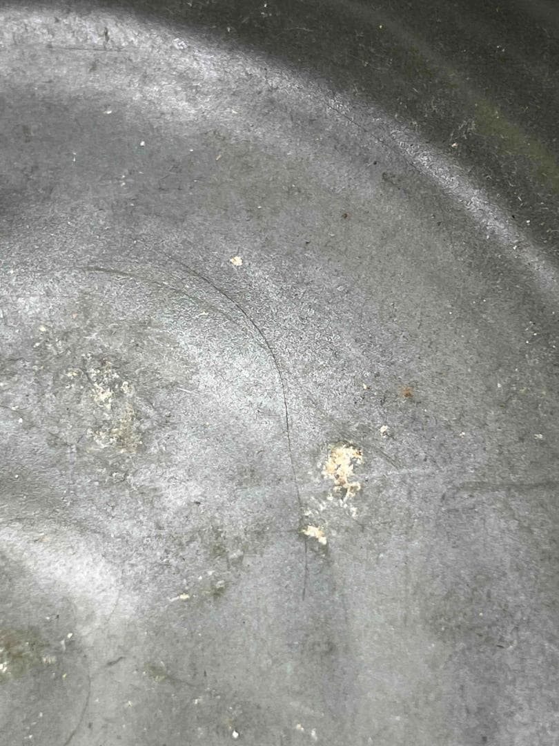 明時代　青磁　龍泉窯花卉文簋形香炉(E-75)