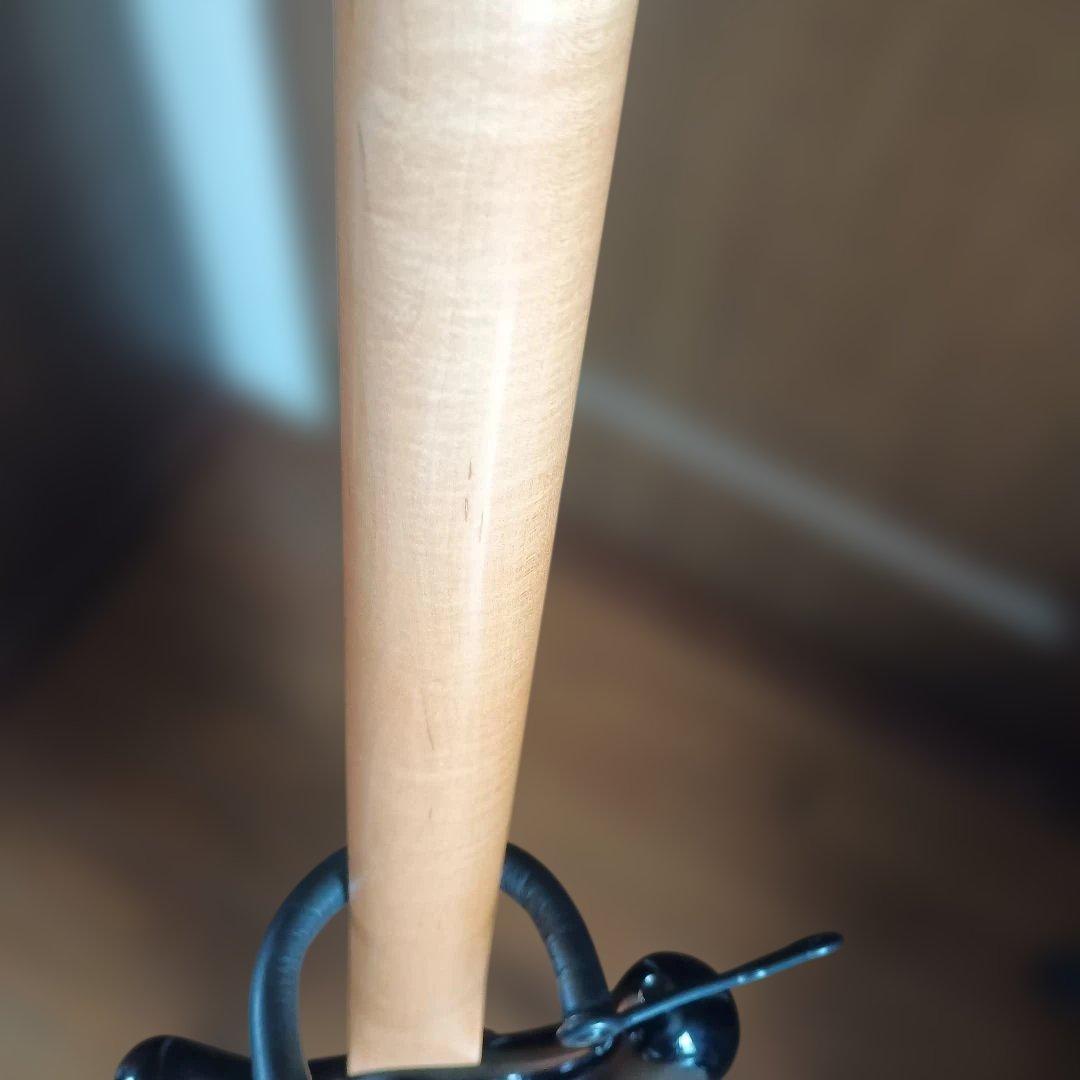 フェルナンデス　エレキベース 　ブラック 虎杢ネック