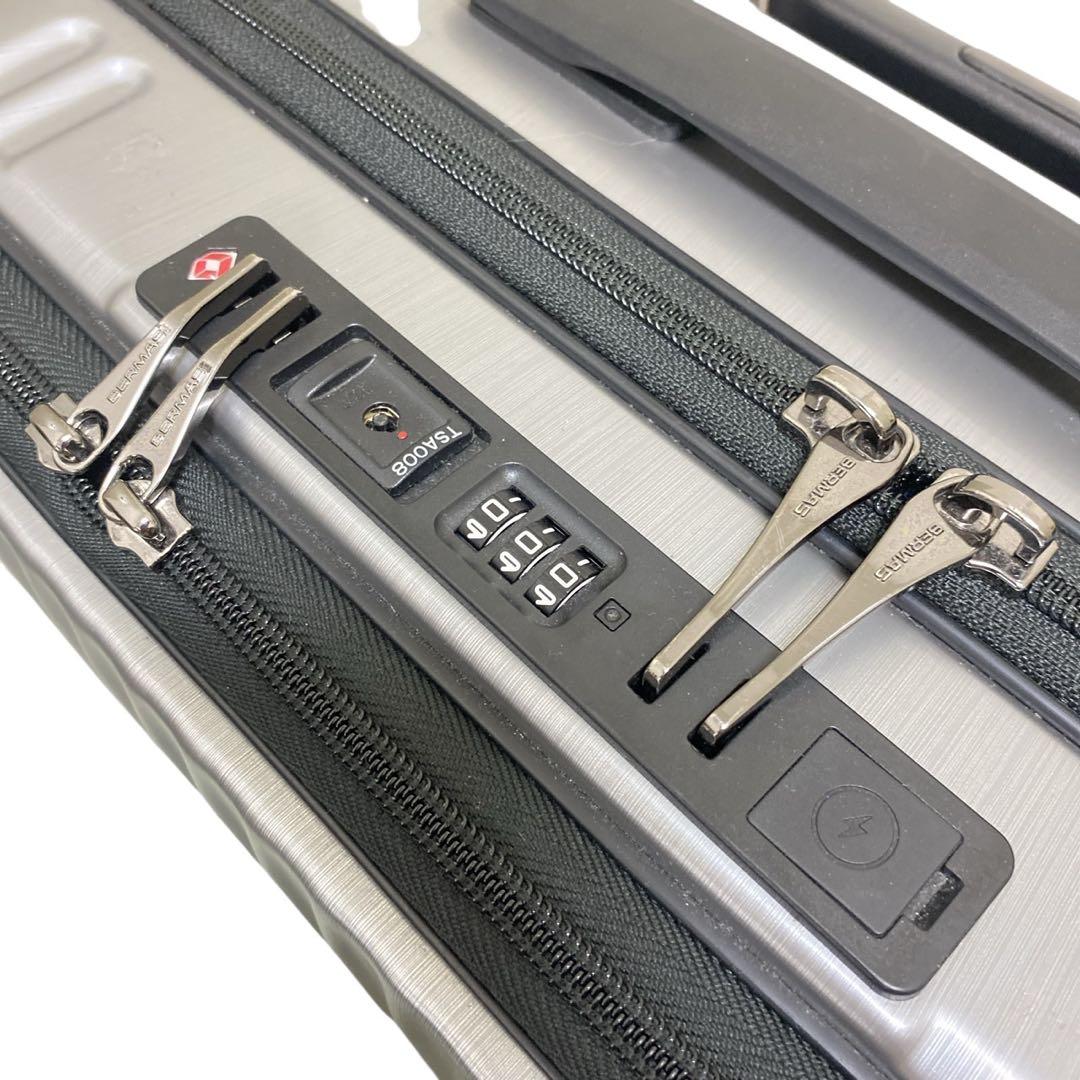 BERMAS INTER CITY フロントオープンスクエア4輪33L 39cm