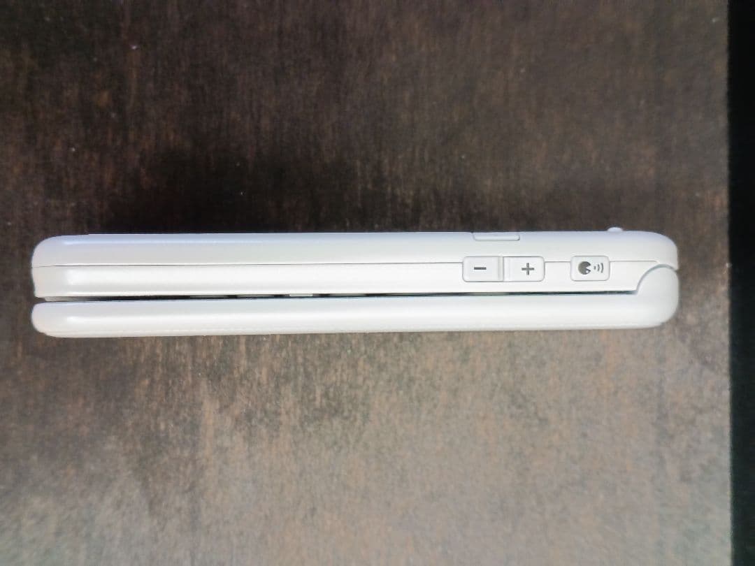 docomo らくらくホン シルバー 未使用