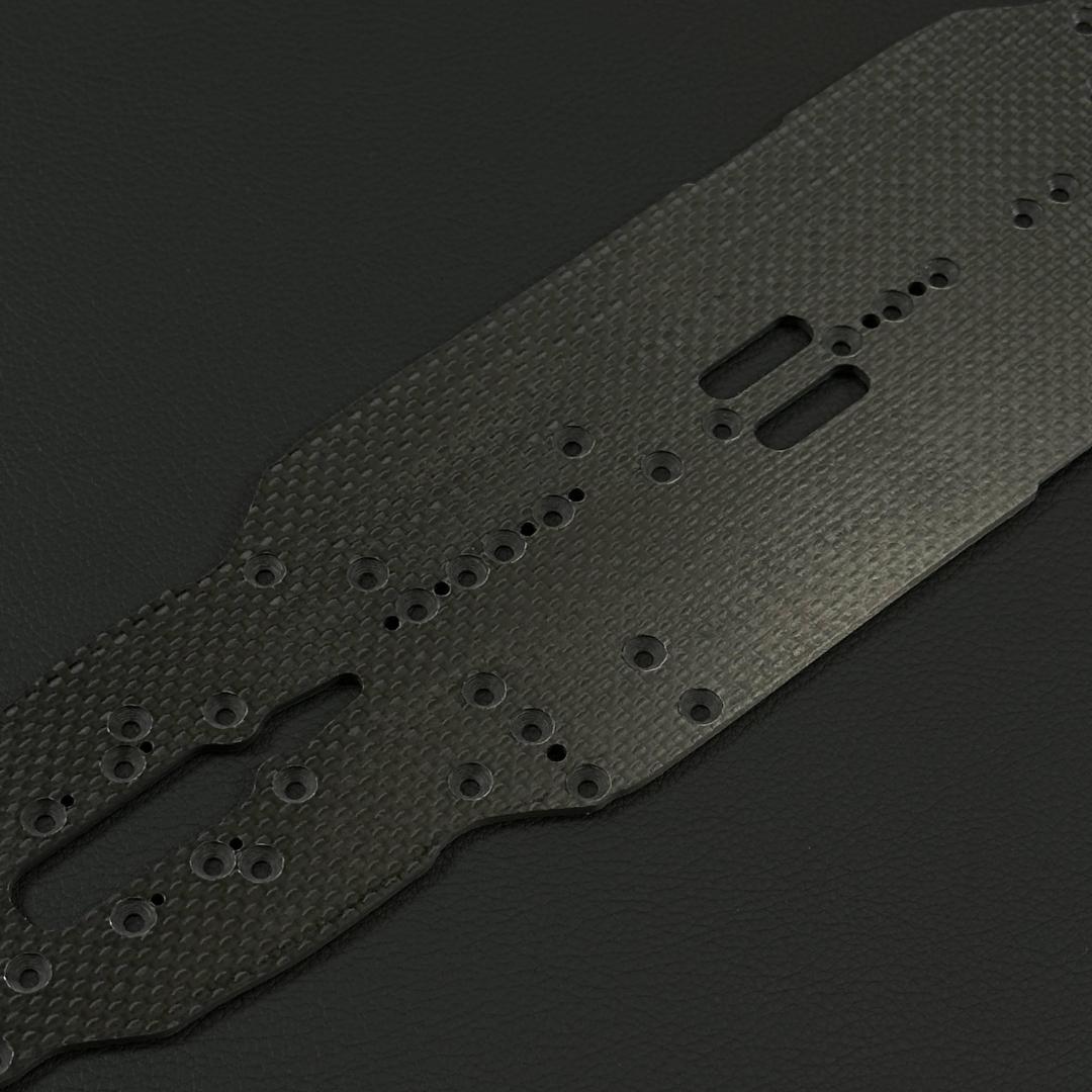 特注品 XRAY X4 2024 2025 専用設計 2.2mm 厚 m2126