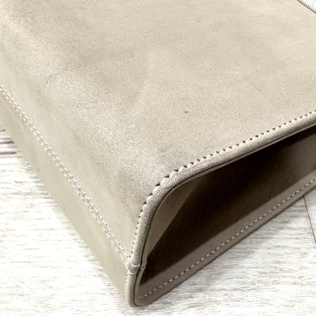 希少 フェラガモ ヴァラリボン がま口 スエード 2way ハンドバッグ