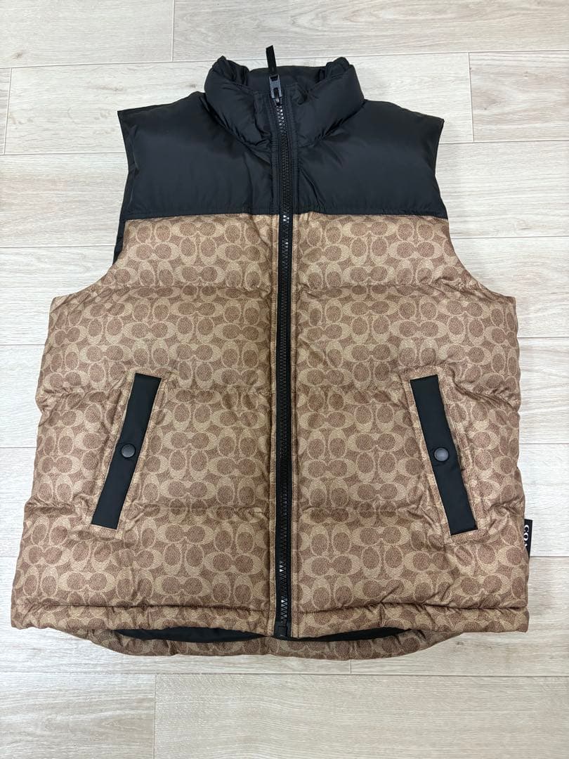 coach ダウンベスト