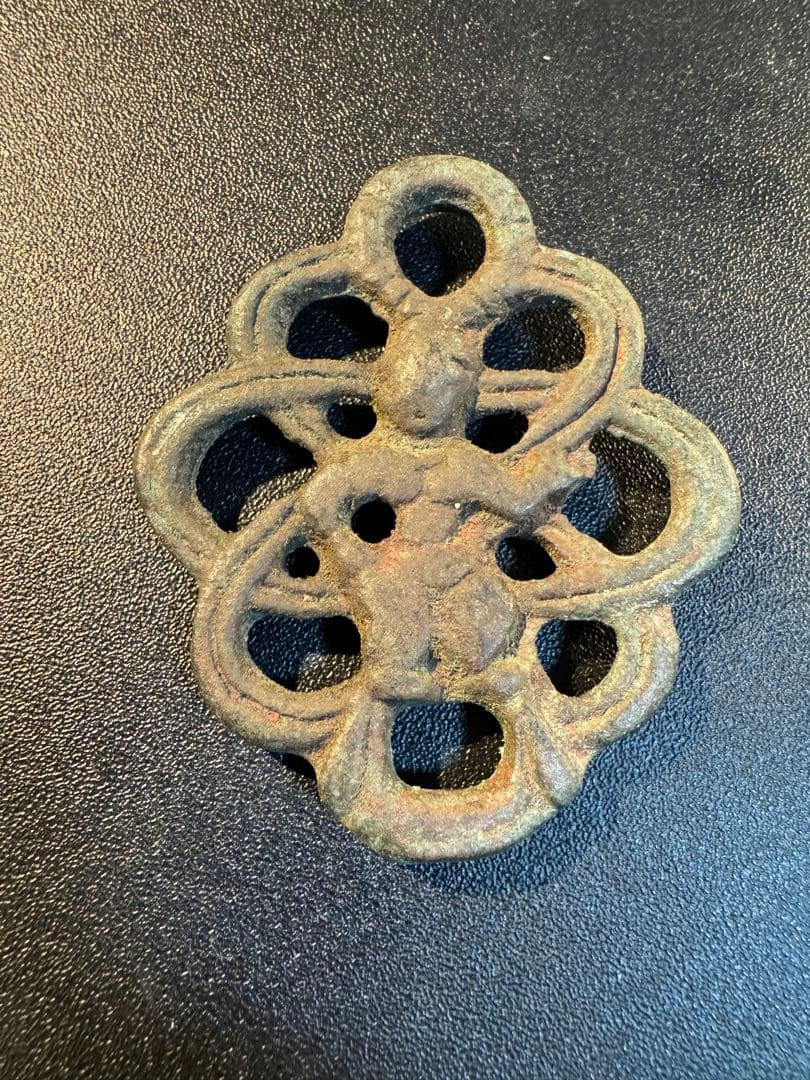 時代物 チベット仏教 古銅製 お守り 極細工 古美術骨董 金属製 詳細不明