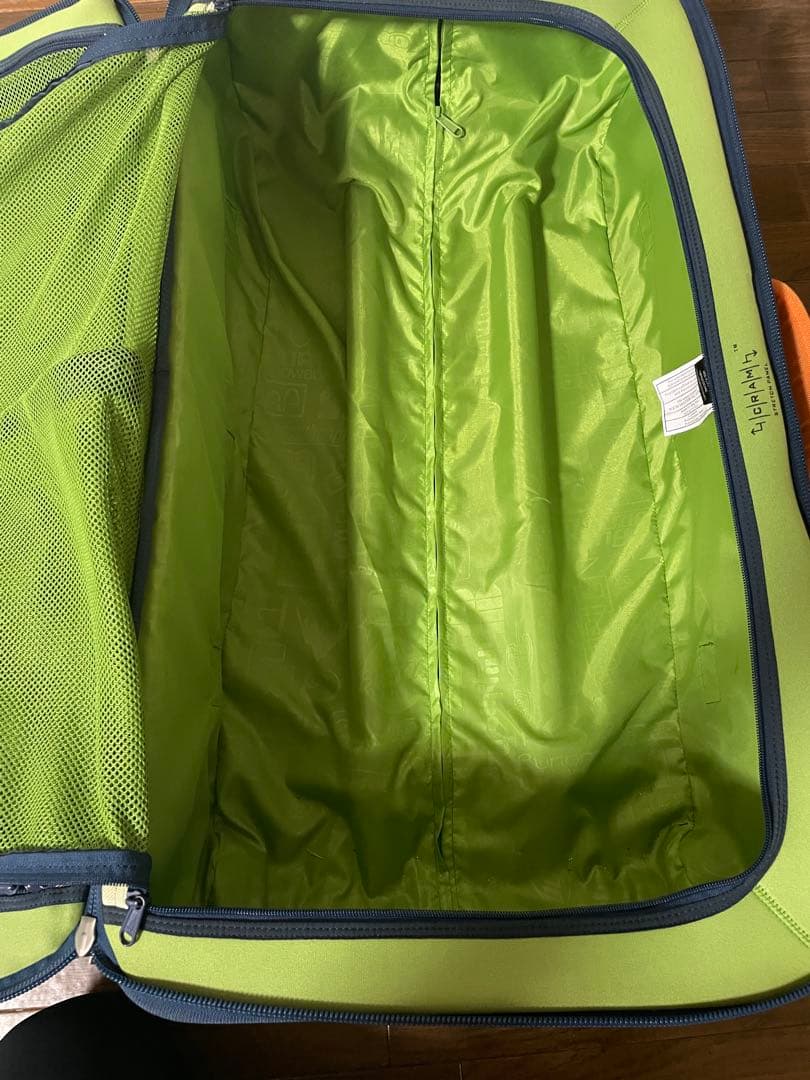 BURTOバートン　大型　キャリーバッグ　キャリーケース　ソフトケース　大容量