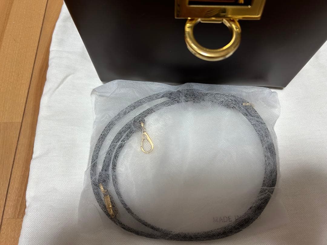 10%お値下げ‼️ 美品‼️フェラガモ　ショルダーバック