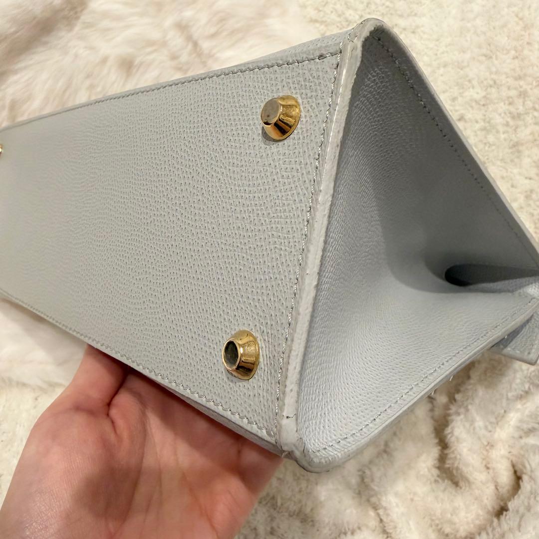 カルボッティ　ハンドバッグ　トゥモローランド