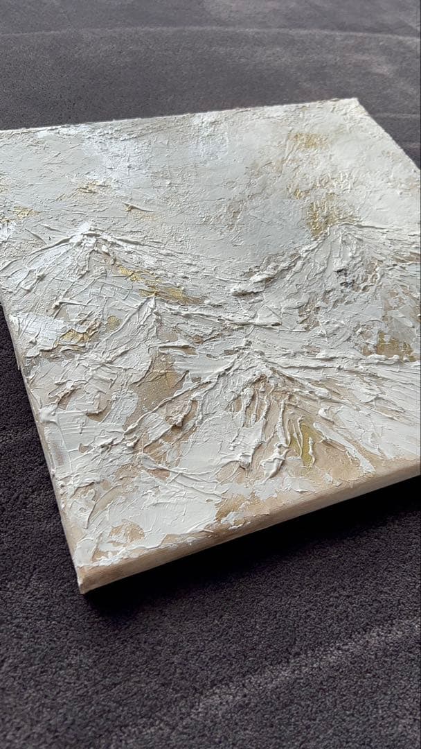 山/和風/禅/絵画/アート/抽象画/モダン/ホテル/内装/海外/白/ゴールド