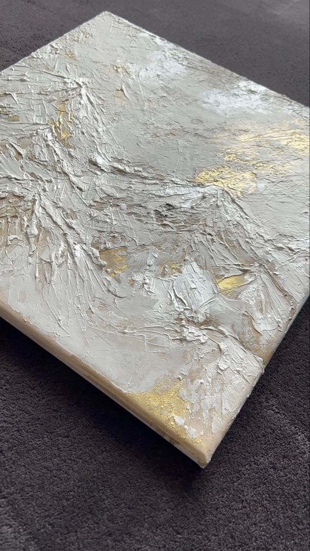 山/和風/禅/絵画/アート/抽象画/モダン/ホテル/内装/海外/白/ゴールド