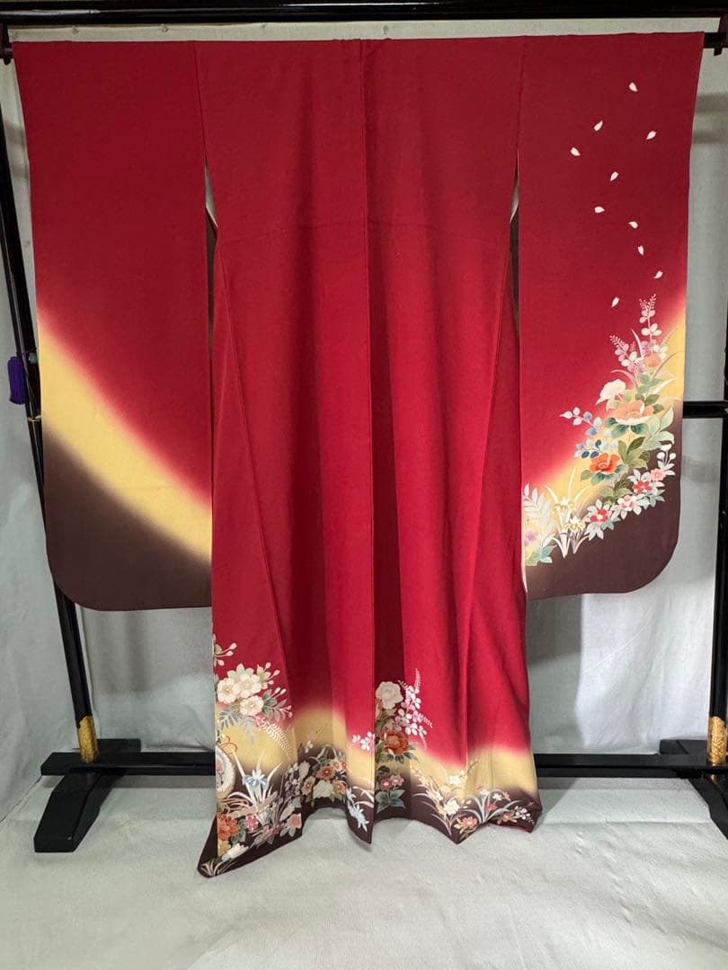 [美品] 振袖　本振袖　正絹　臙脂色　赤　礼装　成人式　卒業式　シンプル　高身長