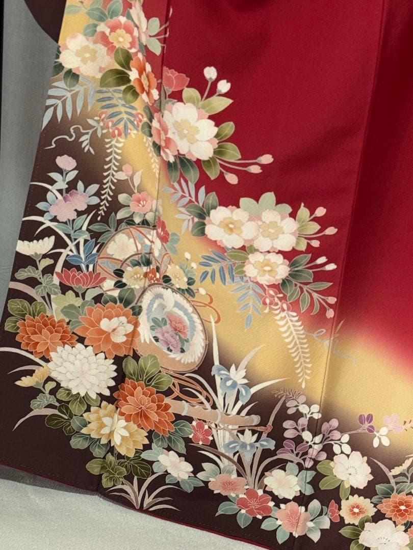 [美品] 振袖　本振袖　正絹　臙脂色　赤　礼装　成人式　卒業式　シンプル　高身長