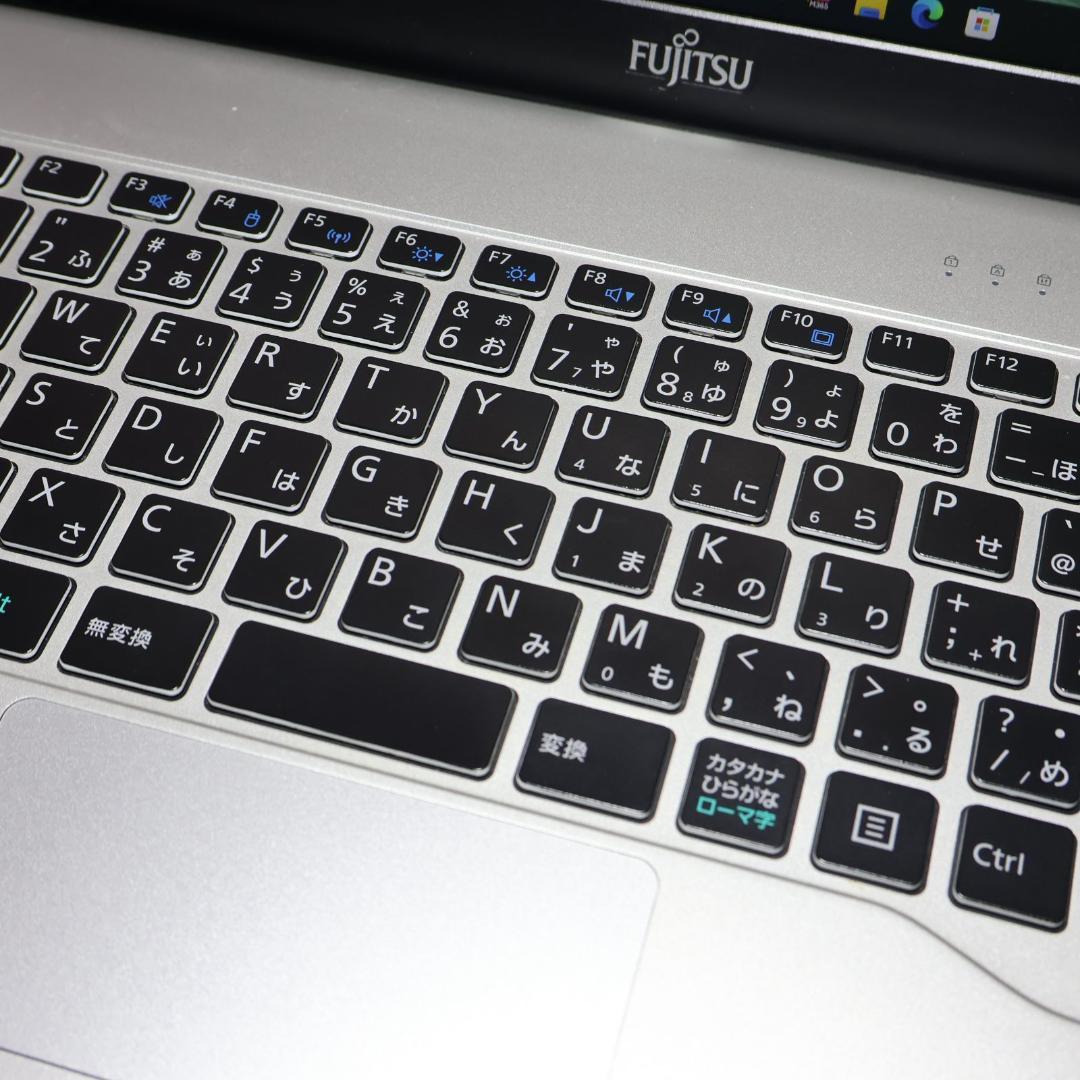 Win11公式対応8世代i7/メ8G/新品SSD/DVD/FHD/無線/カメラ