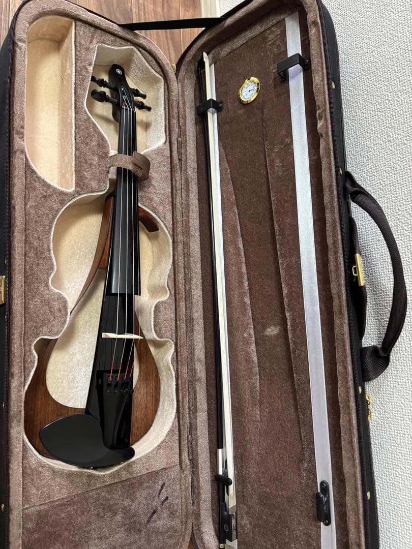 弦楽器 Electric Violin Model YEV104