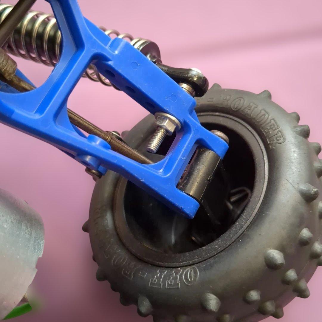 ジャンク品　セイントドラゴンボディ　シャーシ不明（ミキシング）