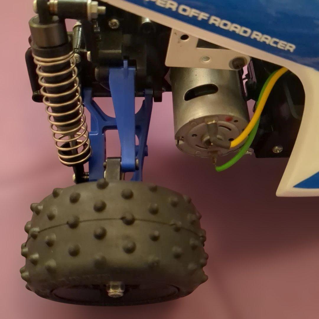 ジャンク品　セイントドラゴンボディ　シャーシ不明（ミキシング）