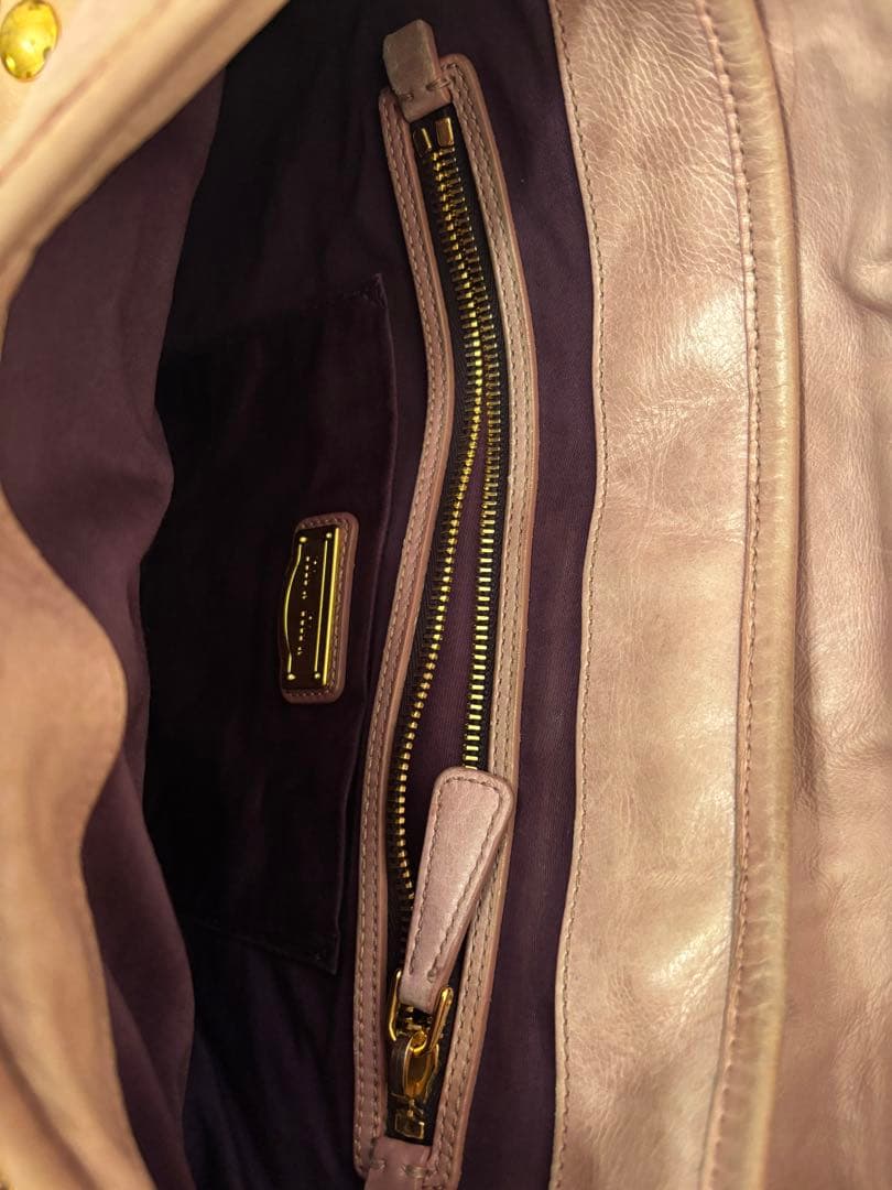 MIU MIU パステルピンク マトラッセ ハンドバッグ