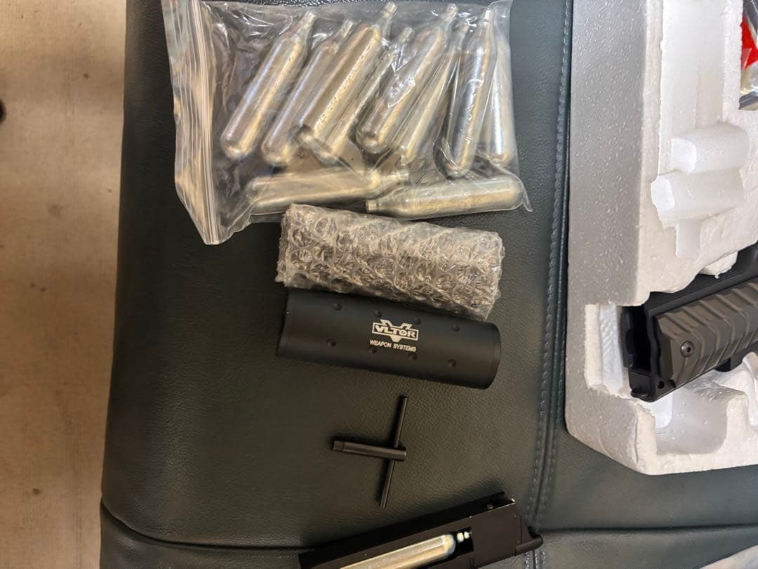 の*び様 Carbon8のNITESHIFT CO2 カーボネイト 限定モデルで