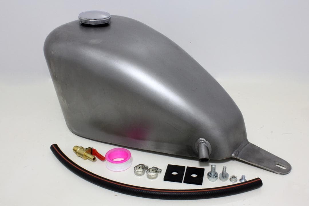 ★-18　未使用新品　スティード400　スポーツスタータンク　取り扱い説明書付き