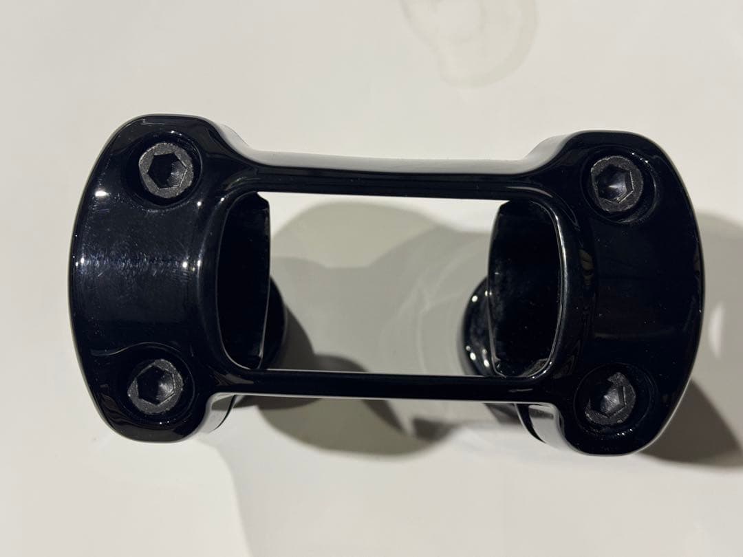 【純正】ハンドルバーライザー＆クランプキット グロスブラック ハーレー純正