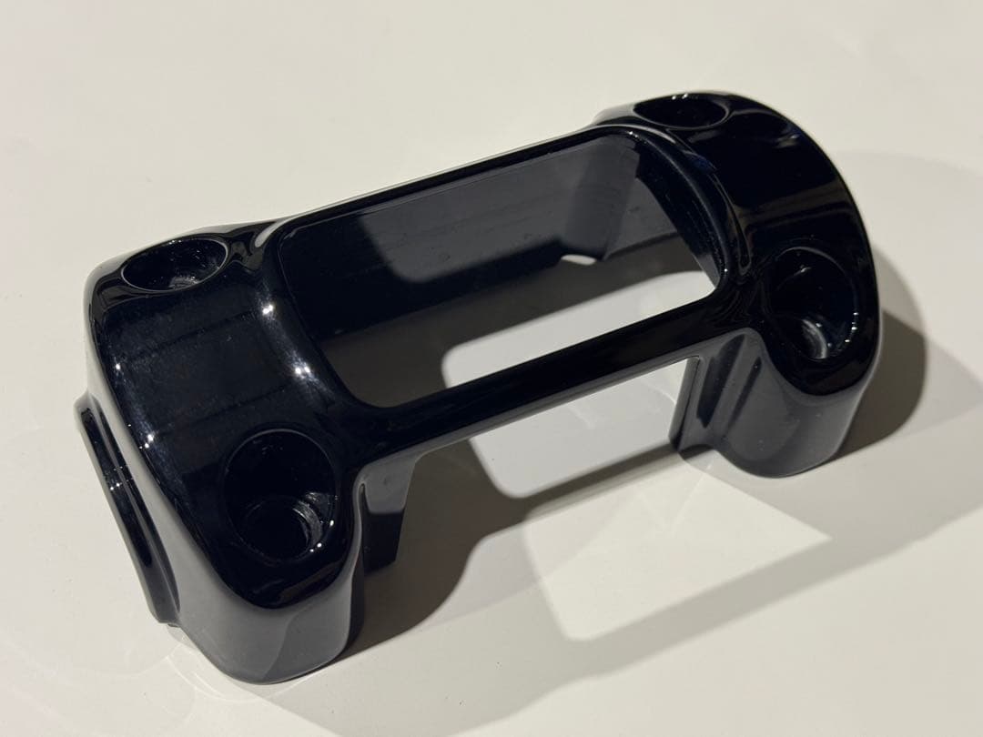 【純正】ハンドルバーライザー＆クランプキット グロスブラック ハーレー純正