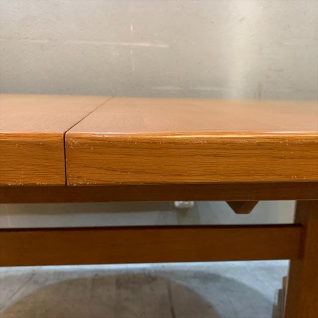 日進木工のGROWエクステンションダイニングテーブル