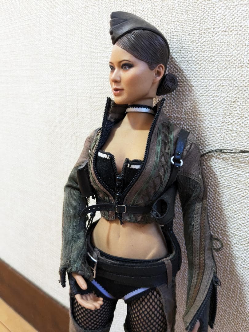 ホットトイズ エンジェルウォーズ(サッカーパンチ) アンバー