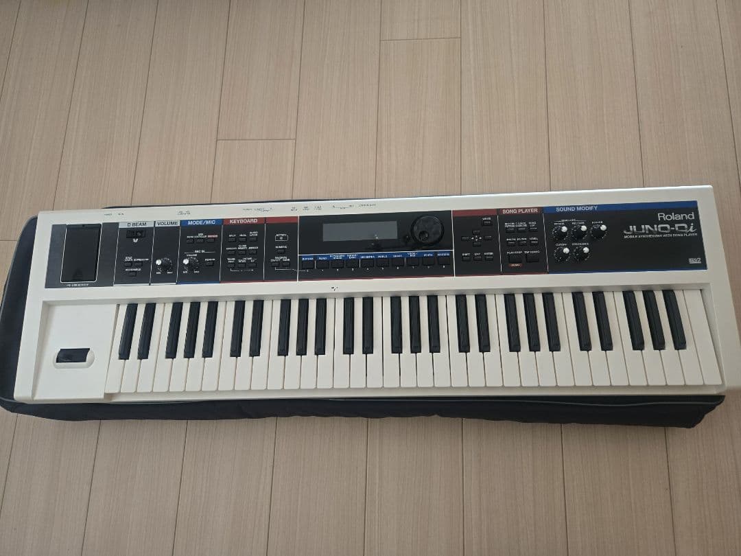 【超美品】Roland ローランド JUNO-Di キーボードホワイト