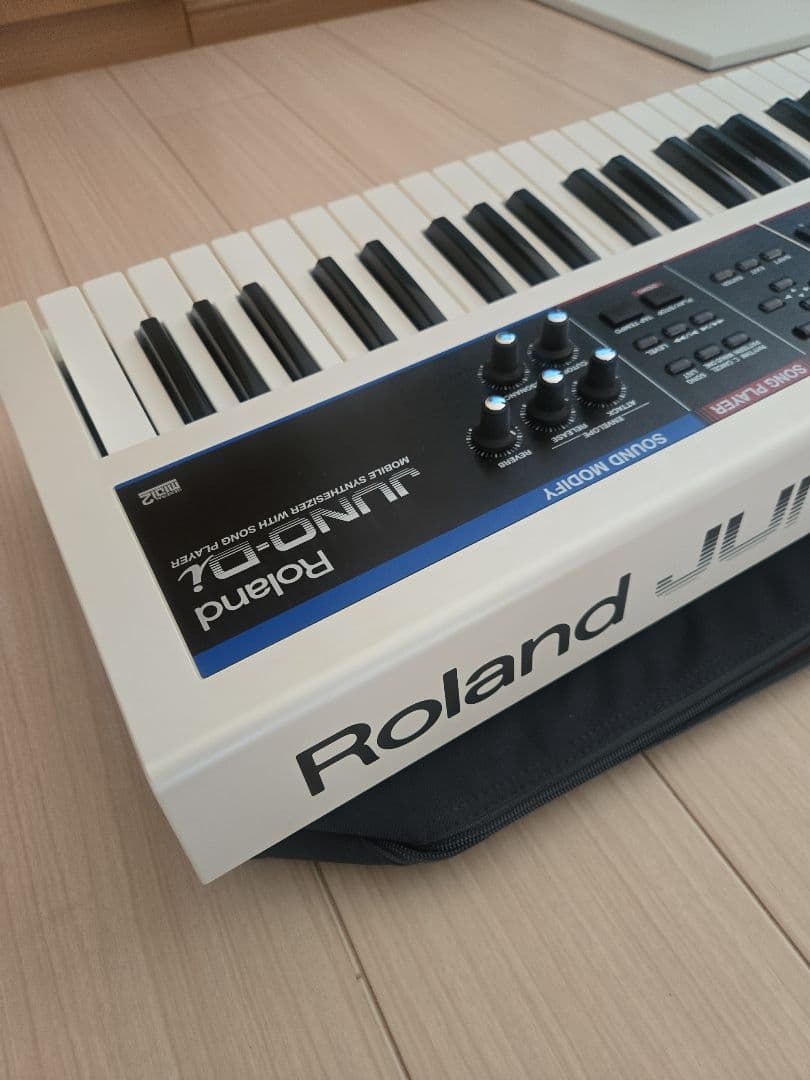 【超美品】Roland ローランド JUNO-Di キーボードホワイト