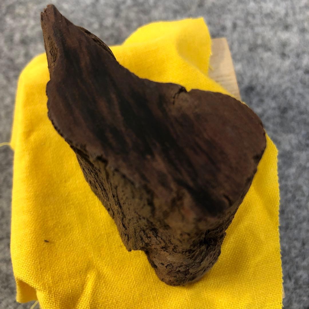 2412−26 高級香木 伽羅 42g 認定印木箱