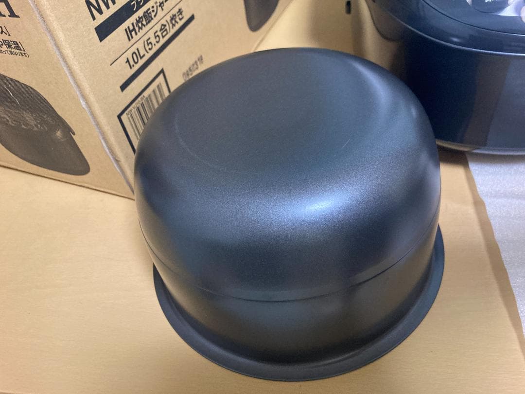 ★展示品★未使用★2025年製 象印 IH炊飯ジャーNW-VJ10型 ブラック