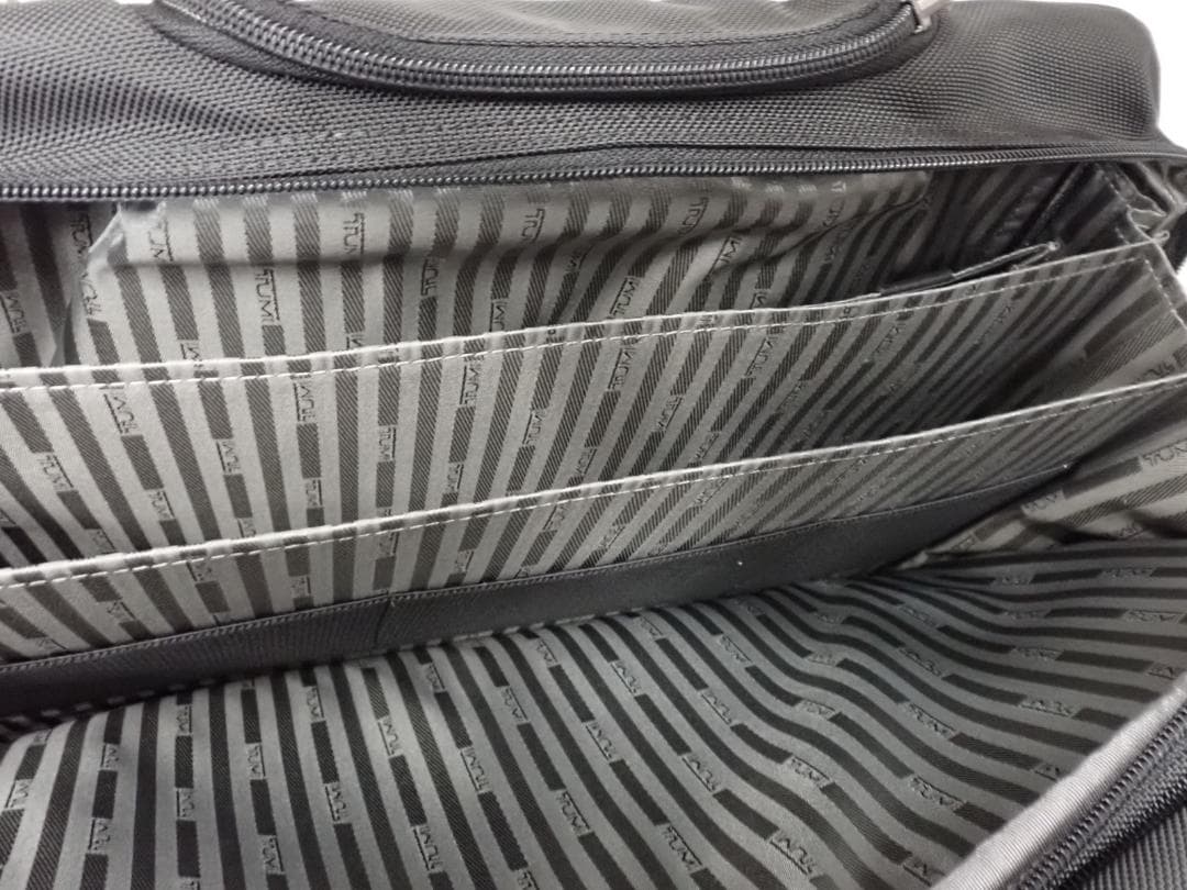 美品 TUMI トゥミ キャリー付 ビジネスバッグ 26103D4ポーチ付Z-C