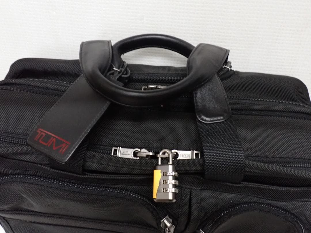 美品 TUMI トゥミ キャリー付 ビジネスバッグ 26103D4ポーチ付Z-C