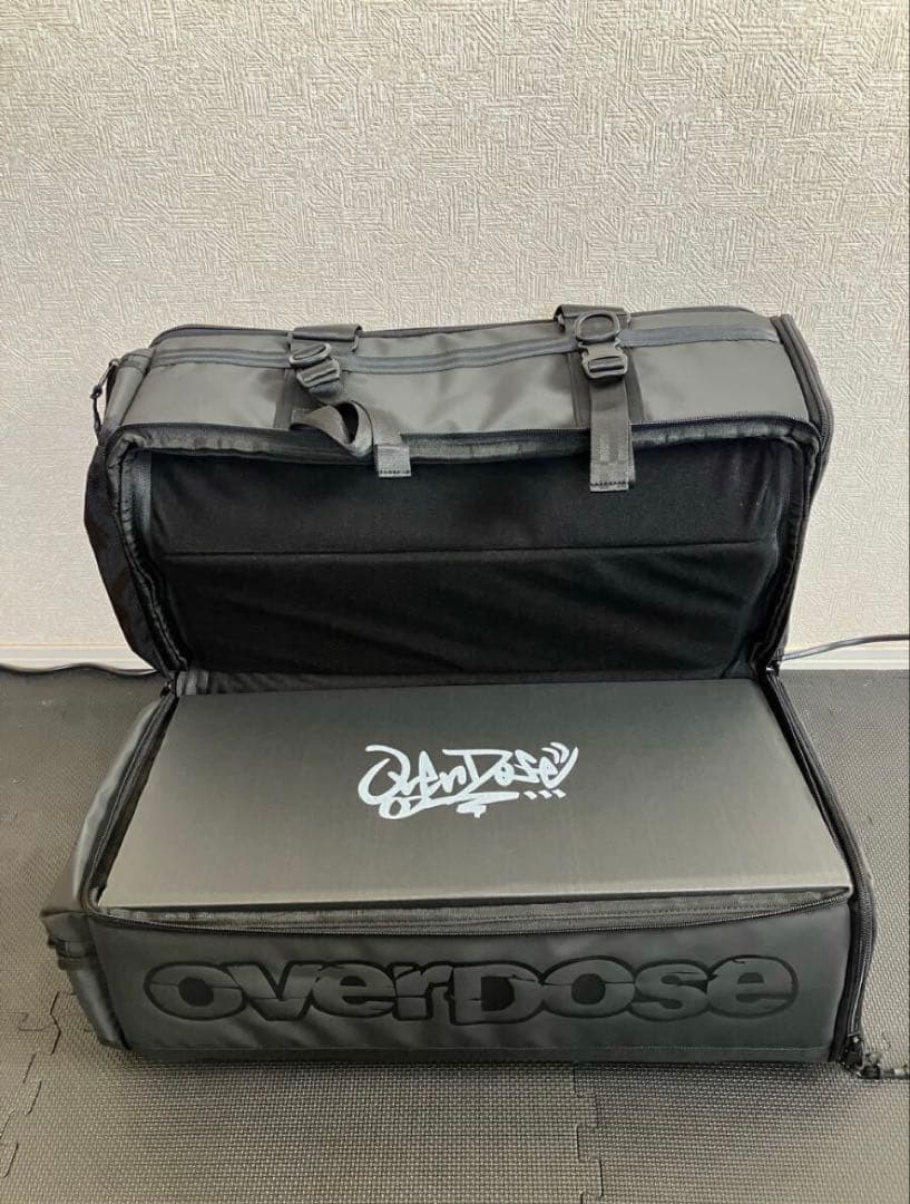 overdose RCバック キャリングケース２つ付き　中古