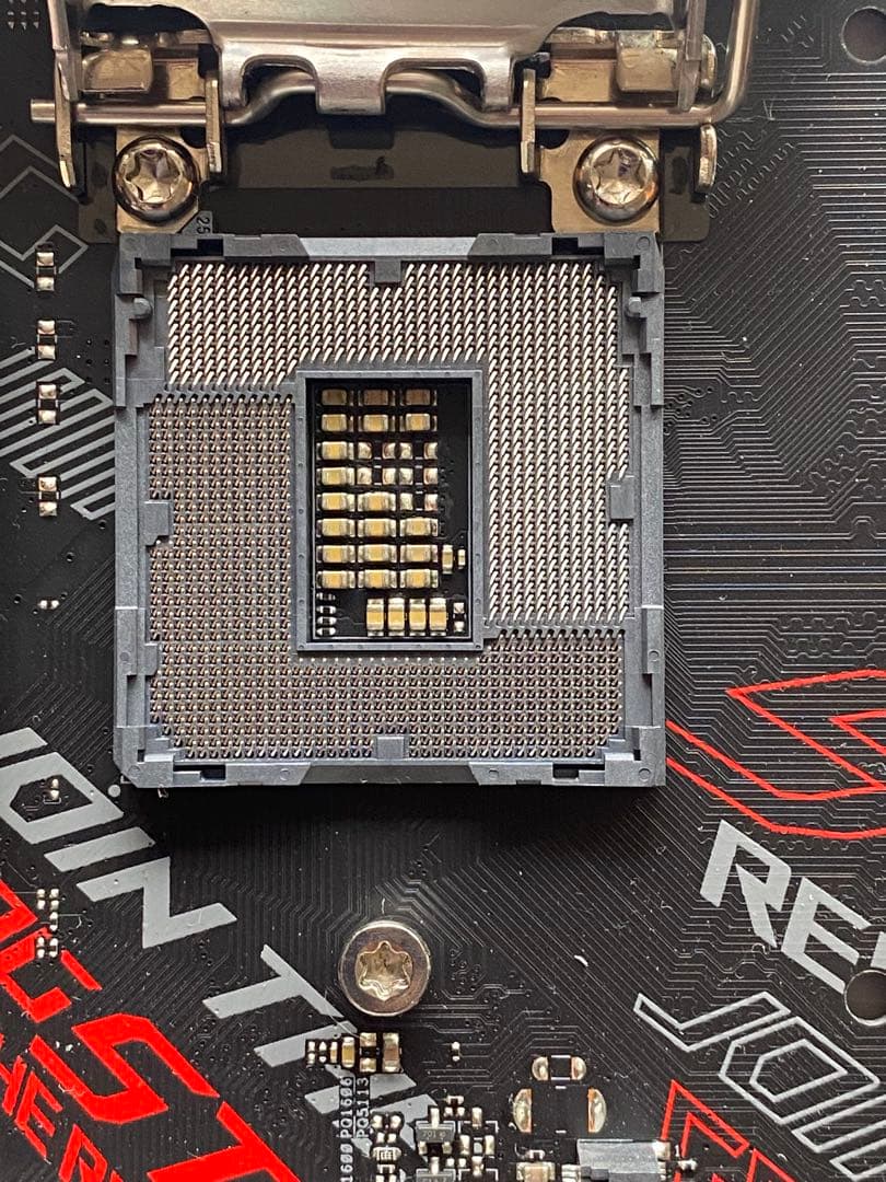 ASUS ROG STRIX B365ーGマザーボード、CPUまとめ売り