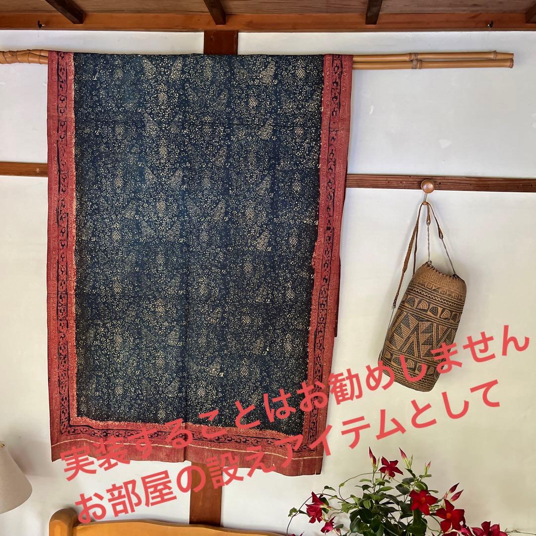 スマトラ島東海岸　ジャンビで製作されたと思われる藍＋茜染め更紗