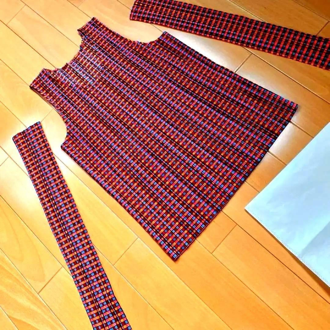 PLEATS PLEASE アームウォーマー付き