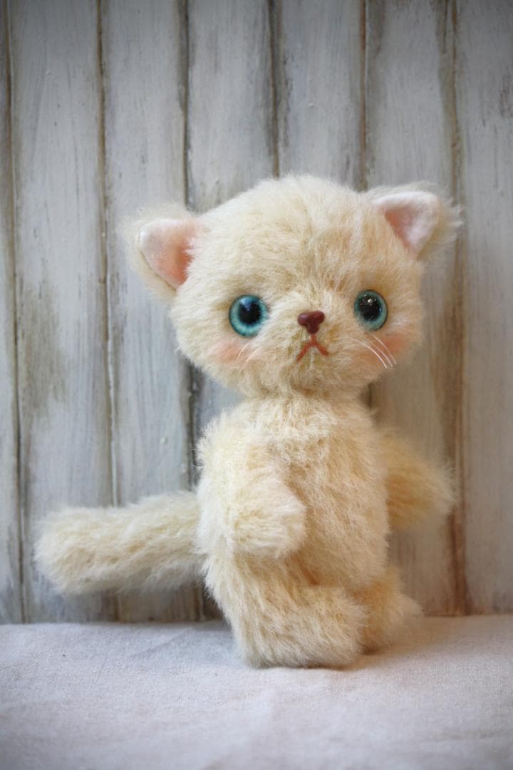 アートドール　ハンドメイド　テディベア　子猫　ぬいぐるみ