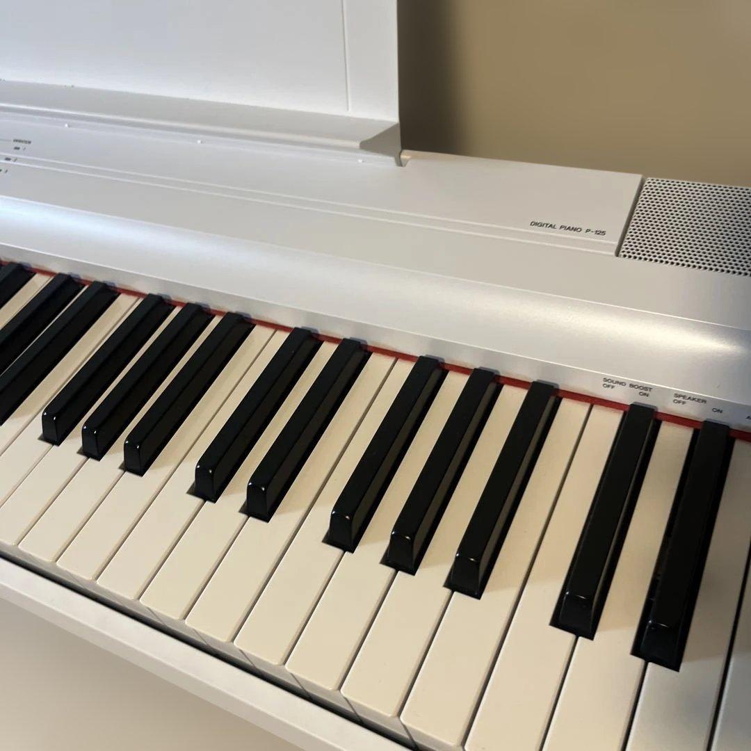 Piano Yamaha P-125 電子ピアノ