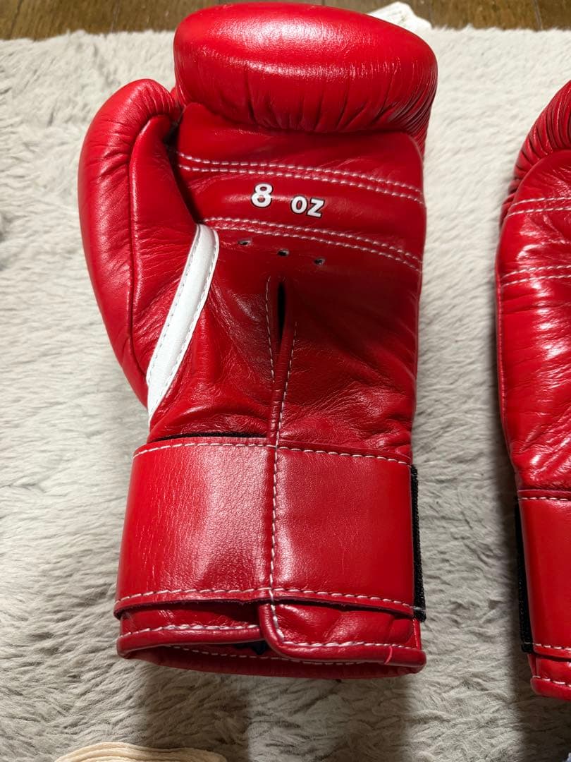 最終価格Winning ボクシンググローブ 8oz レッド