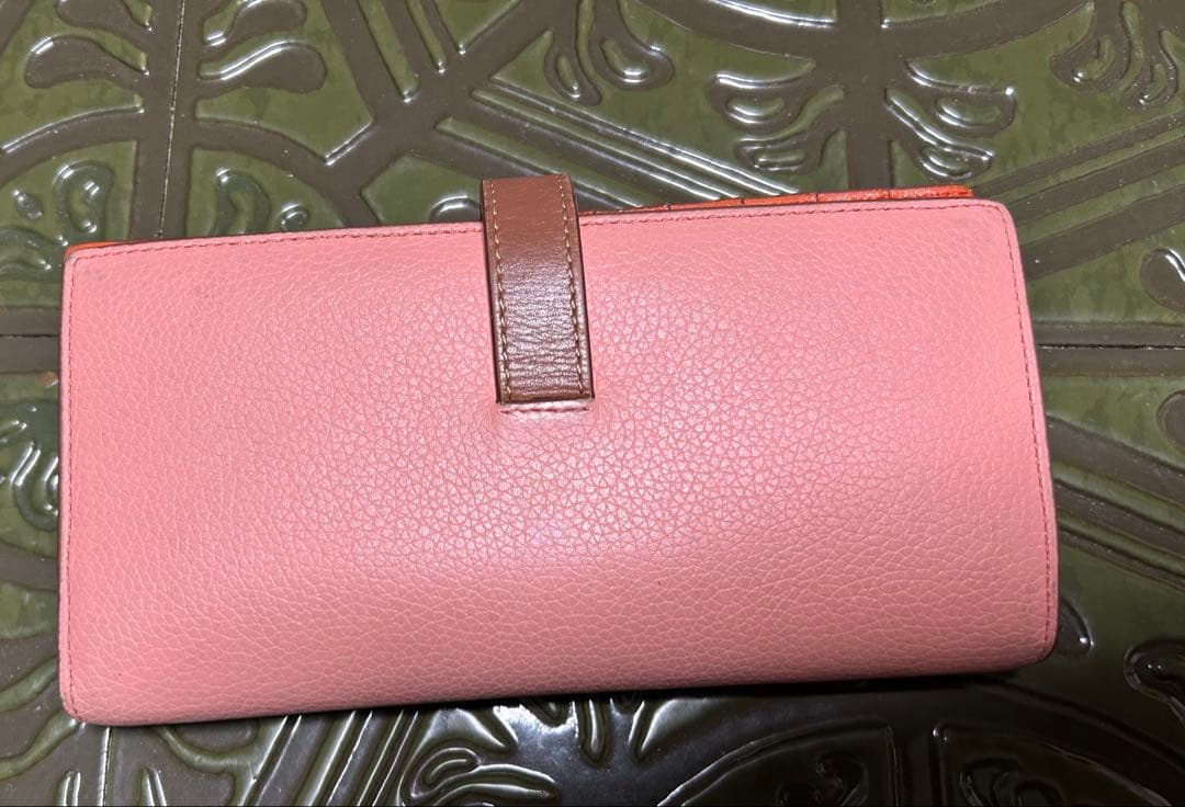 お値下げ　早い者勝ち　ロエベ　ピンク レザー 二つ折り財布