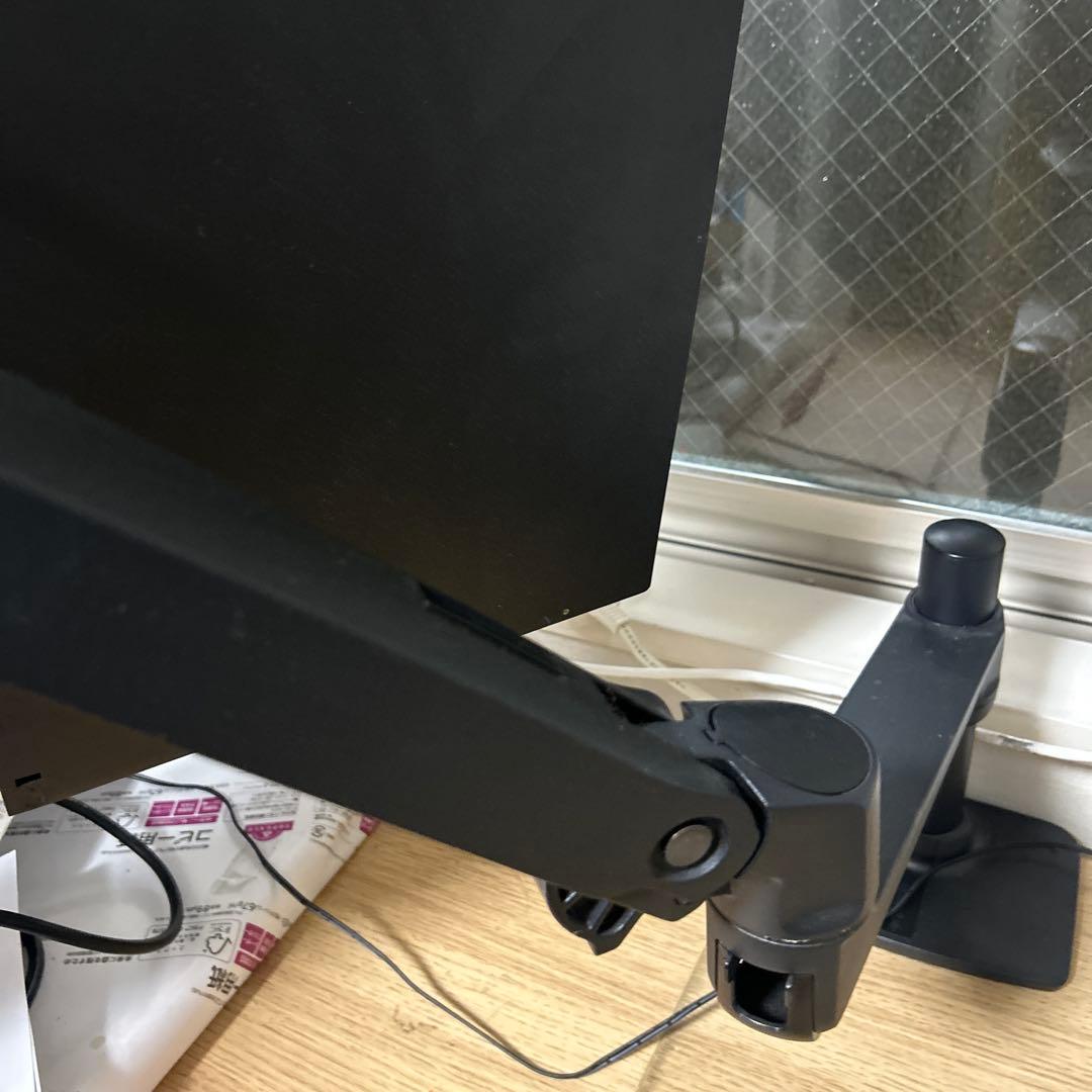 LG モニターディスプレイ　エルゴトロンモニターアーム