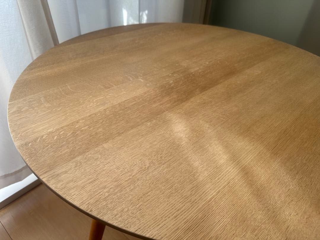 日進木工　Kタイプ　ナラ　 円形ダイニングテーブル　3本脚
