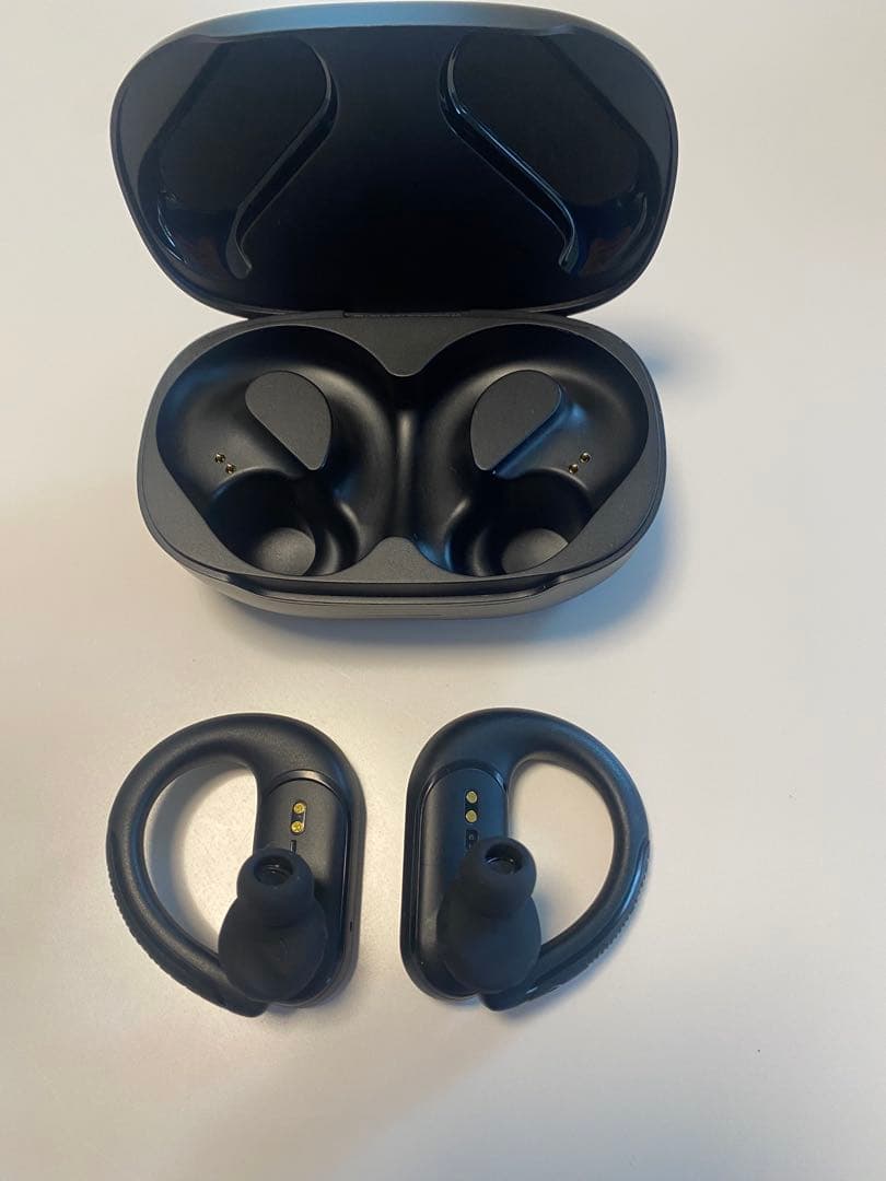 JBL ワイヤレスイヤフォン ブラック 充電ケース付き