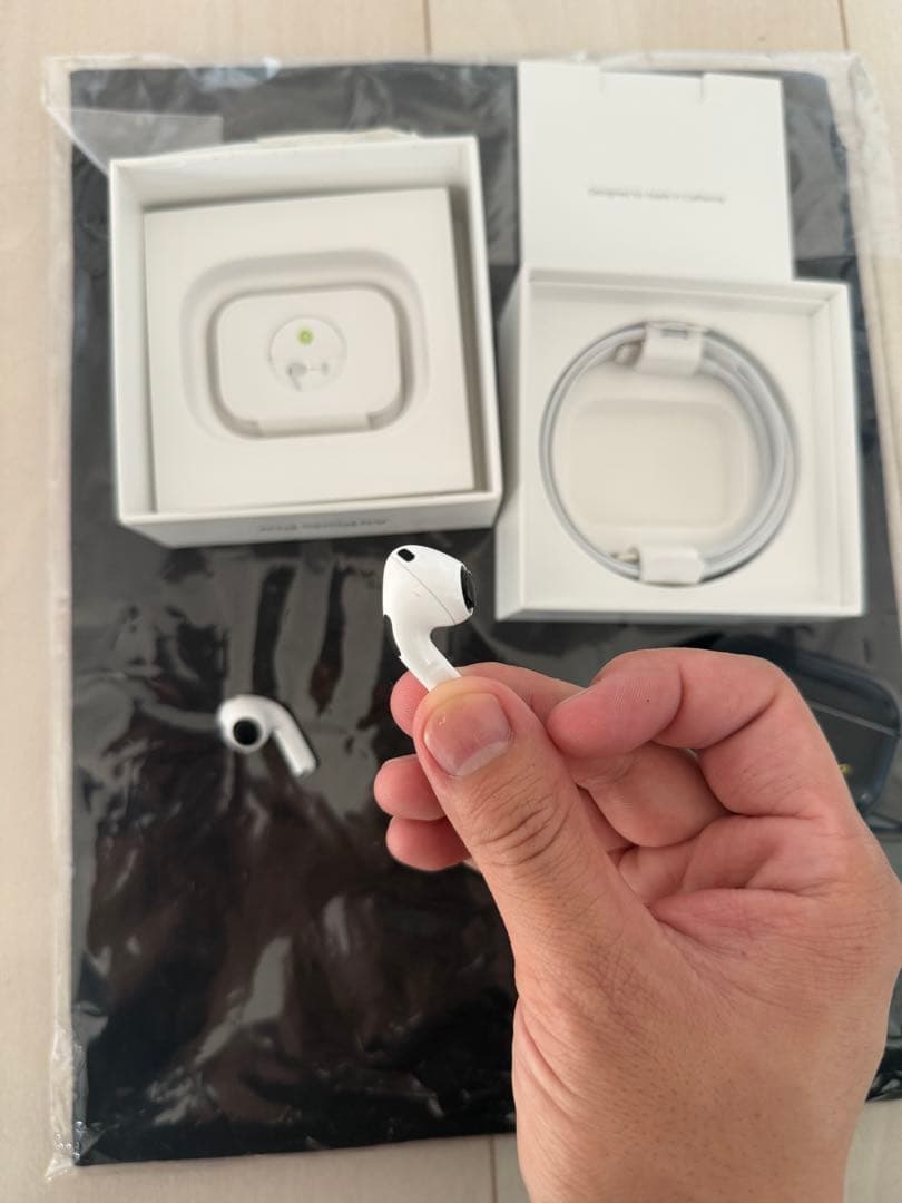 AirPods pro2 本体 充電ケース付き